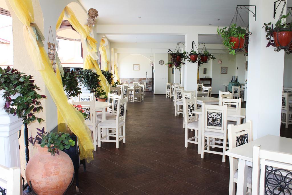 Andalucia Beach Hotel - All Inclusive&Aqua Park Elenite Esterno foto