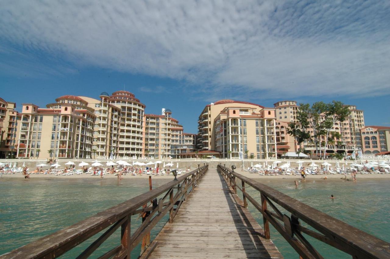 Andalucia Beach Hotel - All Inclusive&Aqua Park Elenite Esterno foto